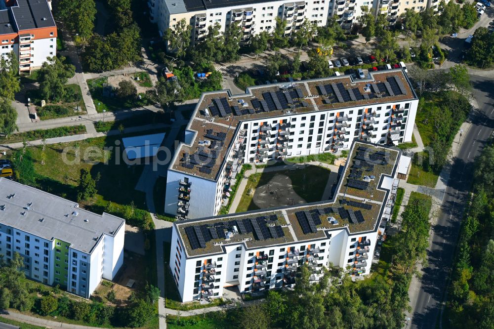 Berlin from above - Multi-family residential complex on Seehausener Strasse corner Pablo-Picasso-Strasse in the district Hohenschoenhausen in Berlin, Germany