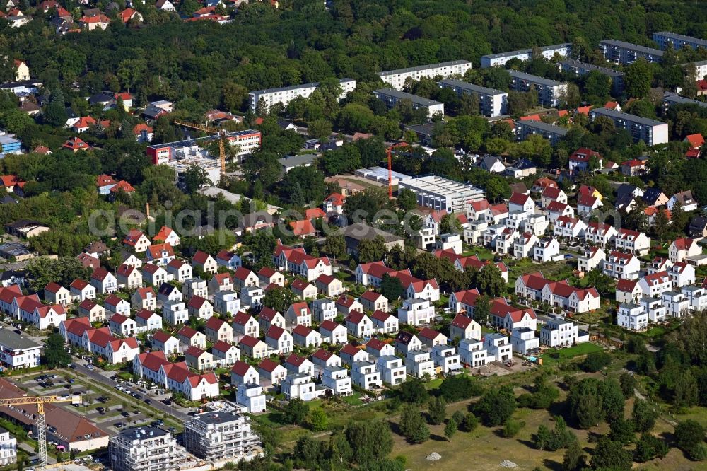 Aerial image Berlin - New multi-family residential complex Vietacher corner Zwieseler Strasse in the district Karlshorst in Berlin