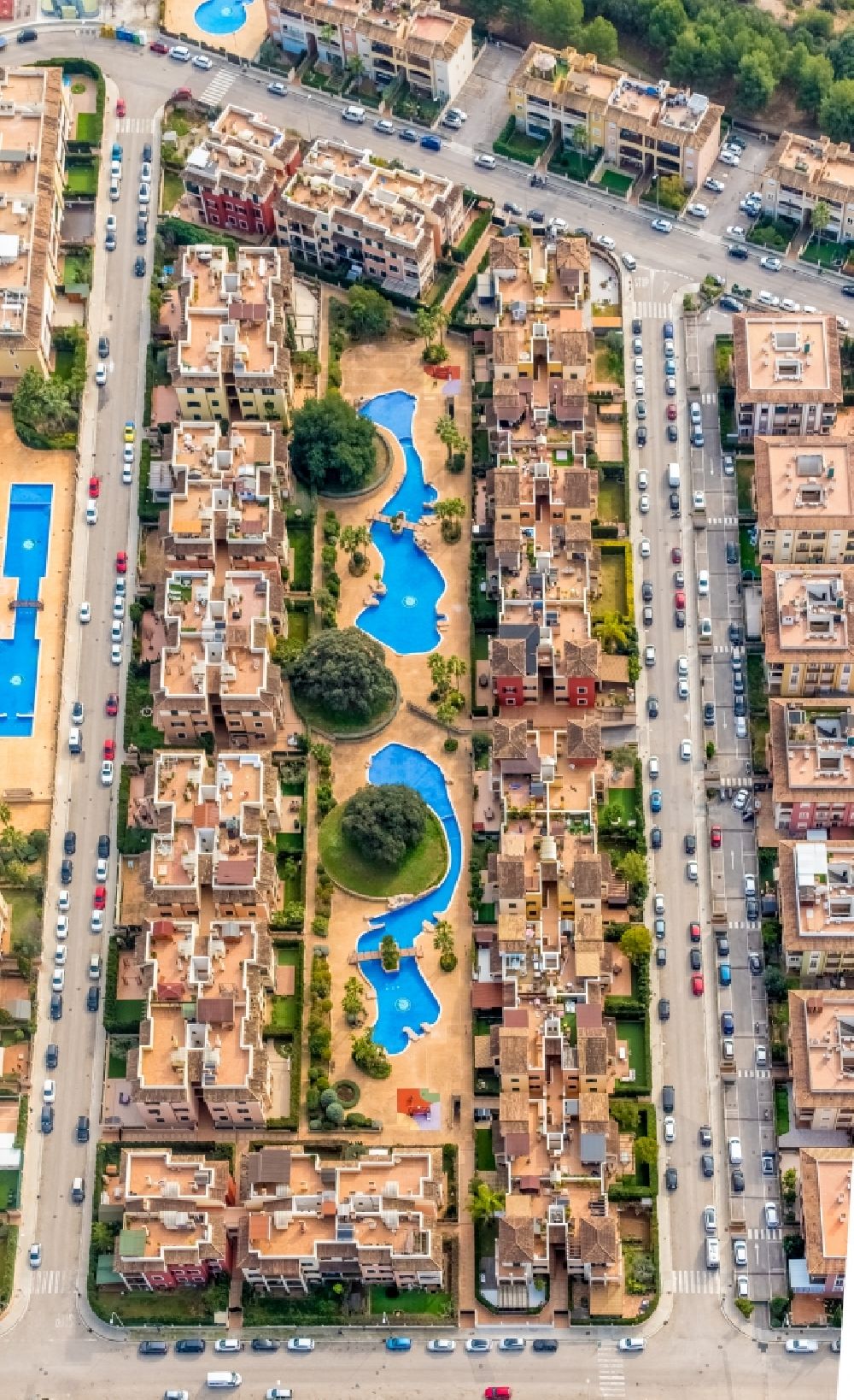 Aerial photograph Marratxi - Residential area of a multi-family house settlement between Carrer de l' Aljub, Carrer del Pujol, Carrer del Celler and Carrer de la SA?quia in Marratxi in Islas Baleares, Spain