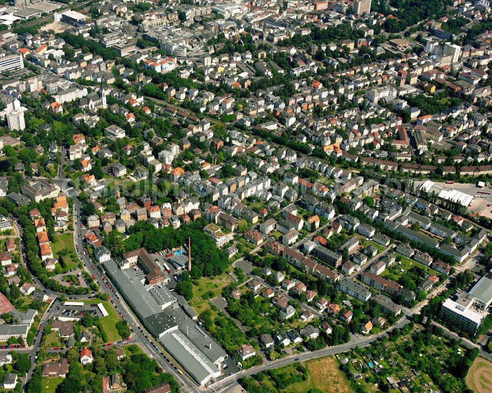 Gießen from the bird's eye view: Residential area of a multi-family house settlement in Gießen in the state Hesse, Germany