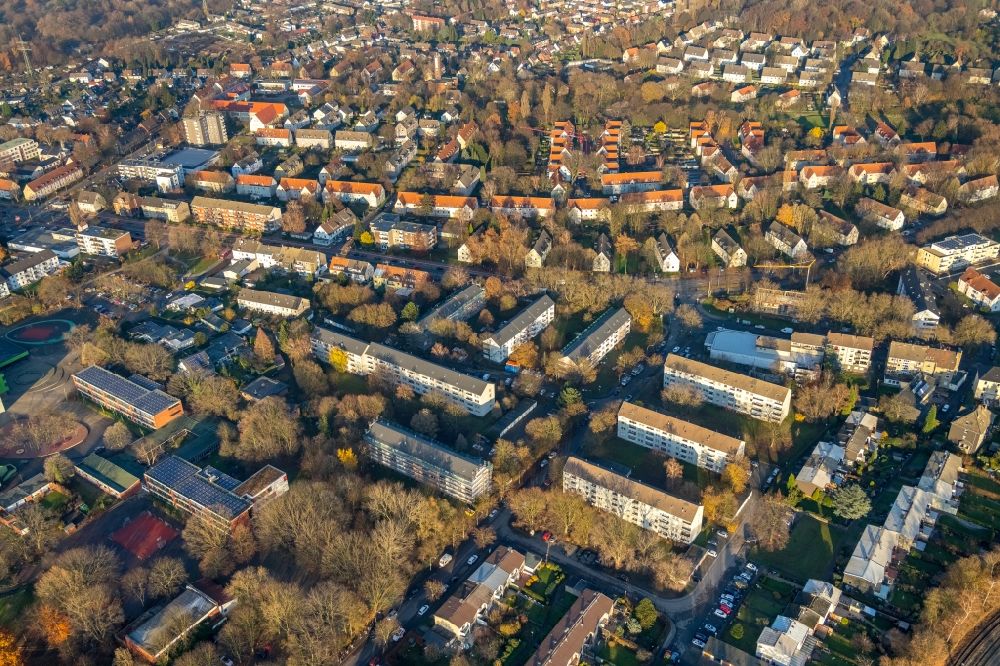 Gladbeck from above - Residential area of a multi-family house settlement on Horster Strasse in Gladbeck in the state North Rhine-Westphalia, Germany