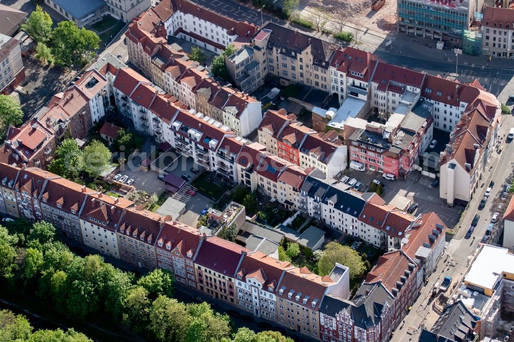Aerial photograph Erfurt - Residential area of a multi-family house settlement on Neuerbe in the district Altstadt in Erfurt in the state Thuringia, Germany