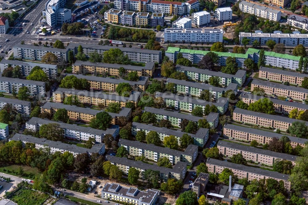 Leipzig from above - Residential area of a multi-family house settlement on Norderneyer Weg in the district Gohlis-Nord in Leipzig in the state Saxony, Germany