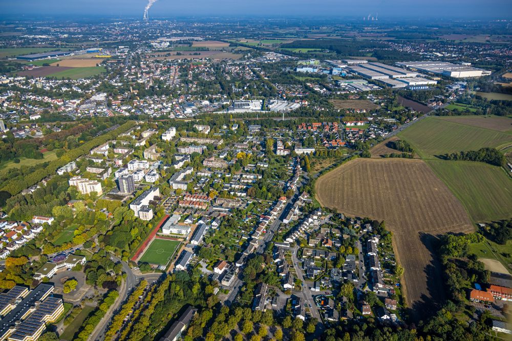 Aerial photograph Unna - Residential area of a multi-family house settlement on Platanenallee in the district Alte Heide in Unna at Ruhrgebiet in the state North Rhine-Westphalia, Germany