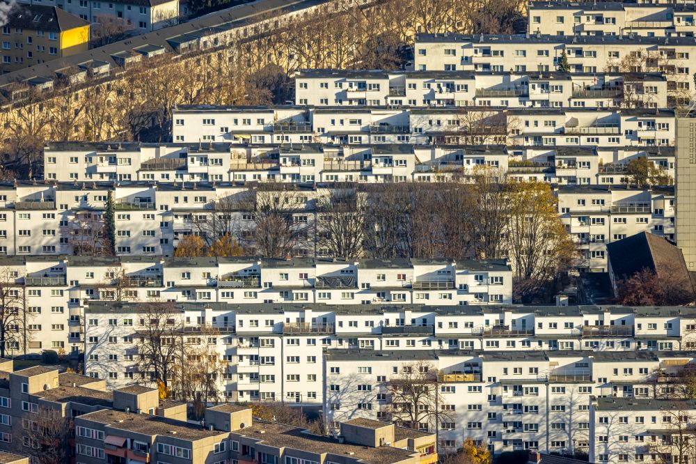 Köln from above - Residential area of a multi-family house settlement on street Voltastrasse in Cologne in the state North Rhine-Westphalia, Germany