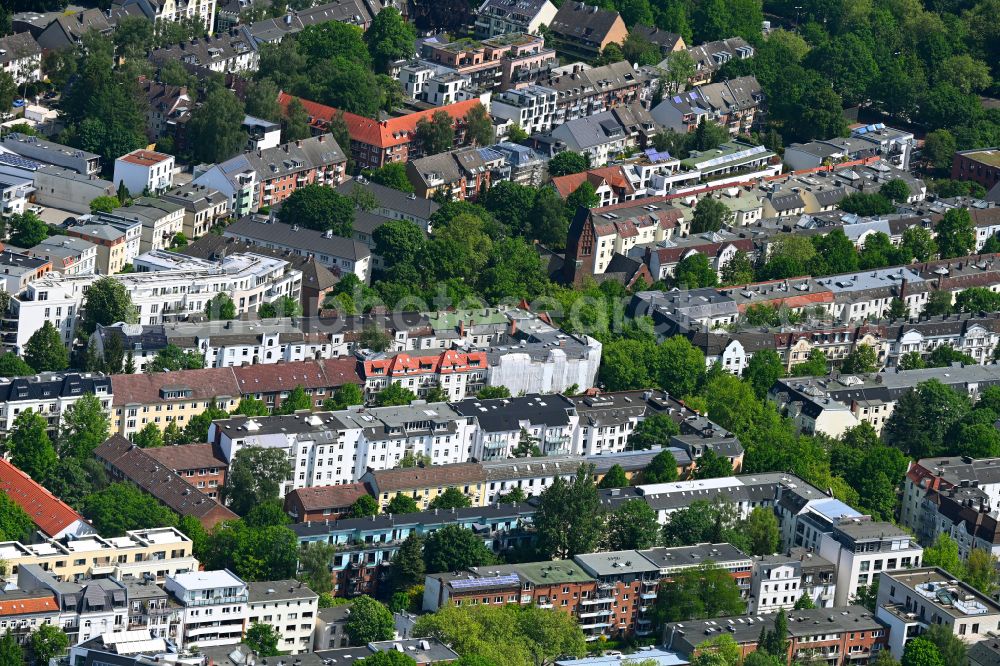 Aerial photograph Hamburg - Residential area of a multi-family house settlement in the district Eimsbuettel in Hamburg, Germany
