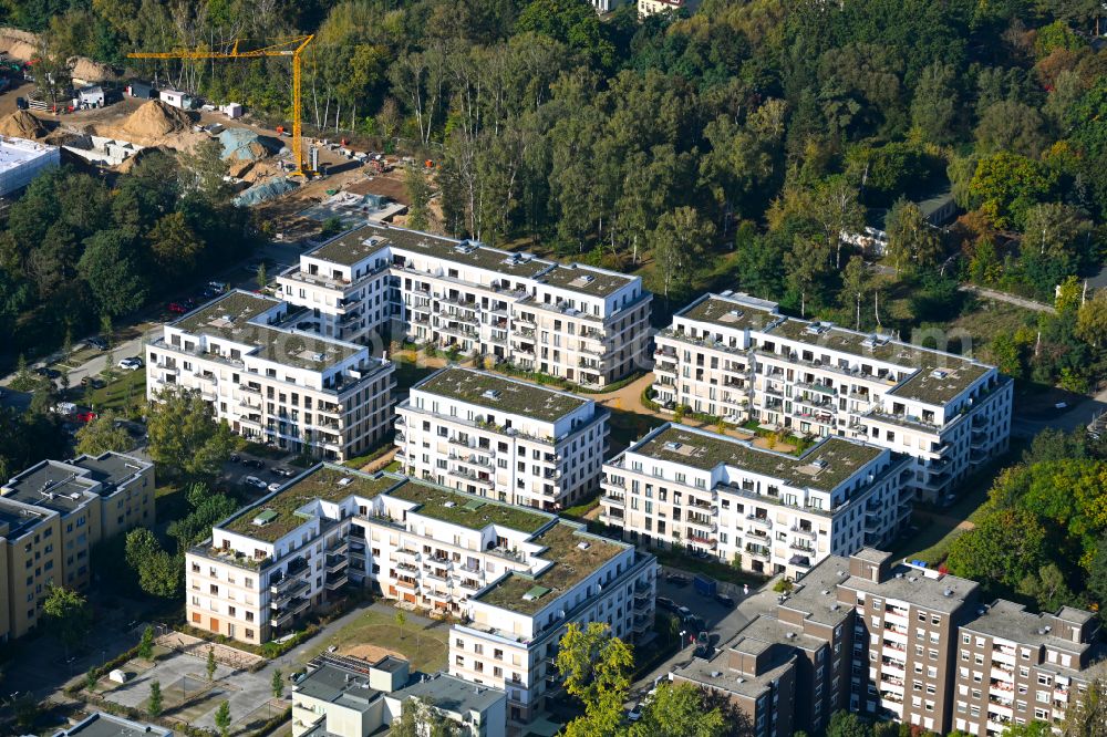 Berlin from above - Residential area of a multi-family house settlement on Rue Montesquieu in the district Wittenau in Berlin, Germany