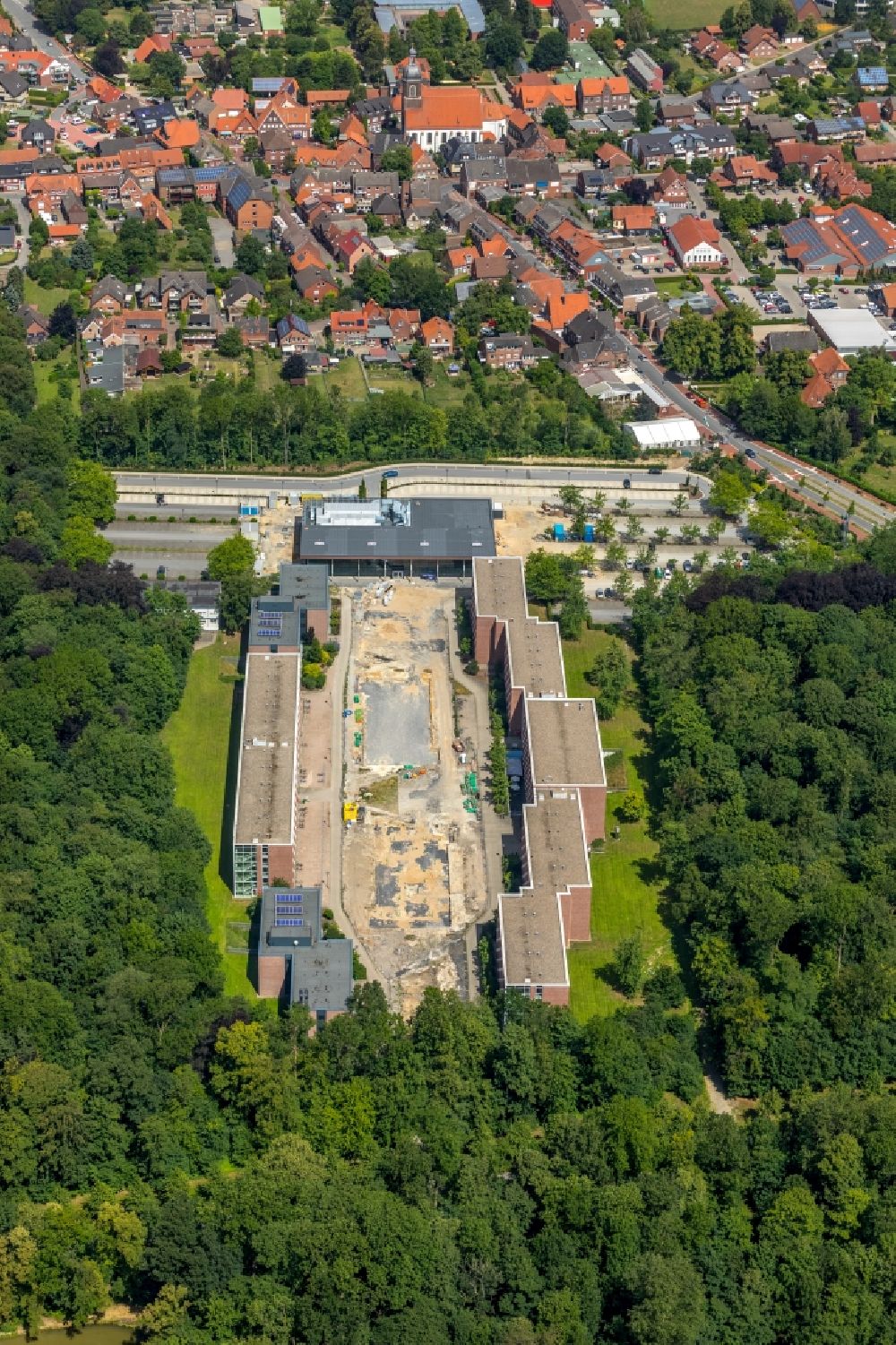 Aerial photograph Nordkirchen - Mensa - Aula- building on the campus of the University of Fachhochschule fuer Finanzen FHF in Nordkirchen in the state North Rhine-Westphalia, Germany