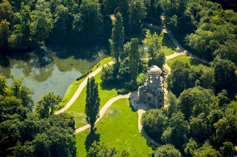 Aerial photograph Schwetzingen - Temple of Mercury in the palace garden of Schwetzingen Castle ketch in the state of Baden-Wuerttemberg