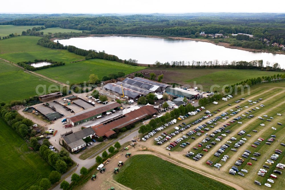 Aerial photograph Chorin - Dairy plant and animal breeding stables with cows Oekodorf Brodowin in Chorin in the state Brandenburg, Germany