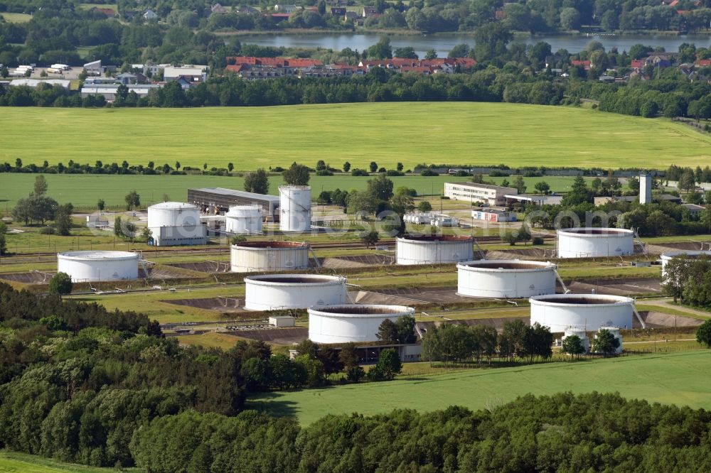 Werneuchen from above - Mineral oil - high storage tanks for gasoline and diesel fuels in Seefeld in Brandenburg