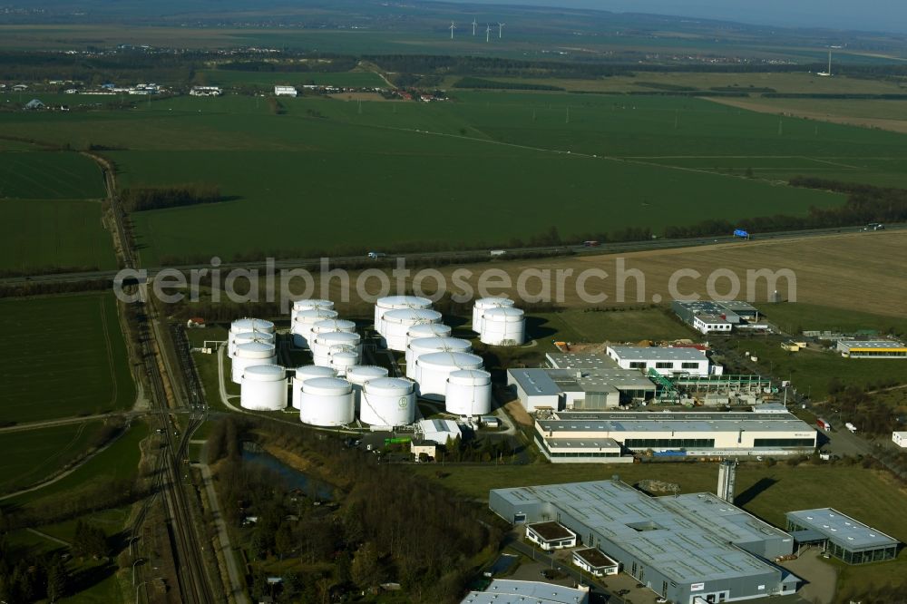 Emleben from the bird's eye view: Mineral oil - tank - Unitank in Emleben in the state Thuringia, Germany