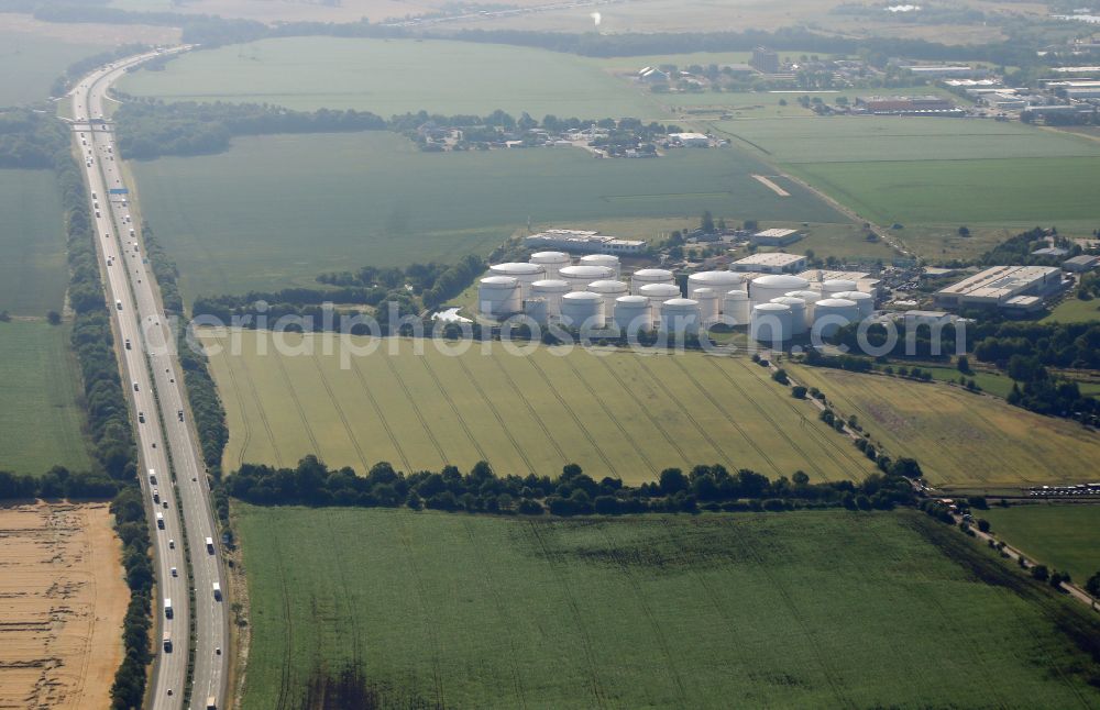 Emleben from the bird's eye view: Mineral oil - tank Unitank Tanklager on street Oesterfeldstrasse in Emleben in the state Thuringia, Germany