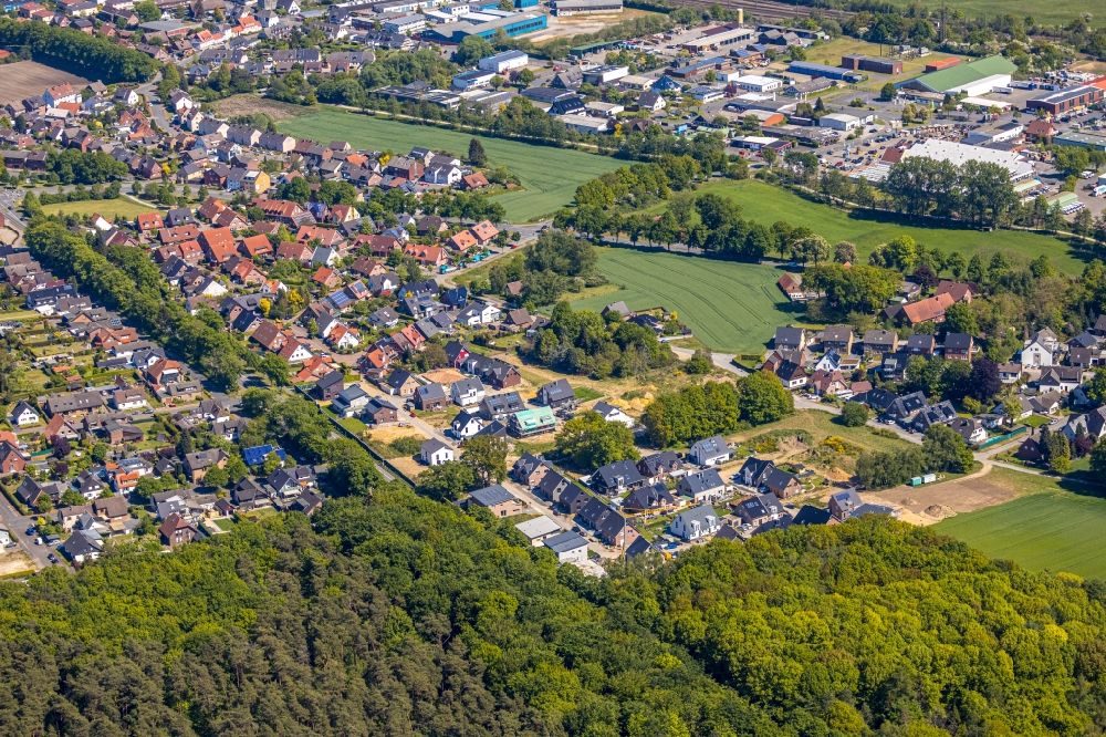 Haltern am See from above - Residential area - Mixed development of a multi-family and single-family housing development Im Gruenen Winkel on Tumulifeld in Haltern am See in the state North Rhine-Westphalia, Germany