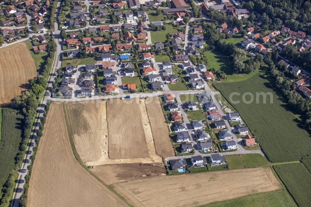 Aerial photograph Viecht - New residential area of a??a??a mixed development with multi-family houses and single-family houses Viecht-Sued-Einheit in Viecht in the state Bavaria, Germany