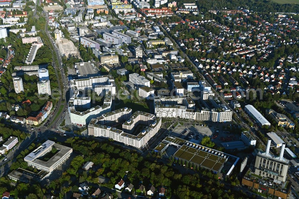 Aerial image München - Mixing of residential and commercial settlements Constanze-Hallgarten-Strasse - Boschetsrieder Str. in the district Obersendling in Munich in the state Bavaria, Germany