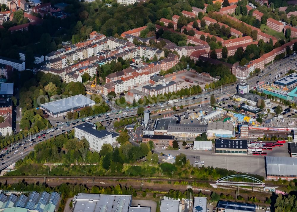 Aerial photograph Kiel - Mixed development of residential and commercial areas along the federal highway B76 in the district of Gaarden in Kiel in the state Schleswig-Holstein, Germany