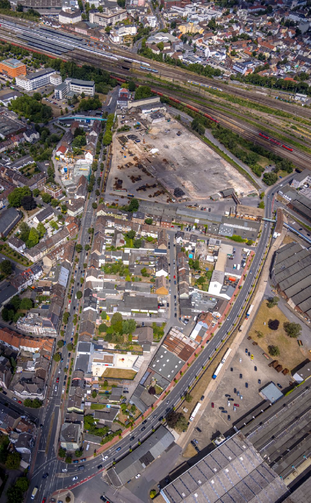 Hamm from above - Mixing of residential and commercial settlements along the Wilhelmstrasse on street Wiethausstrasse in Hamm at Ruhrgebiet in the state North Rhine-Westphalia, Germany