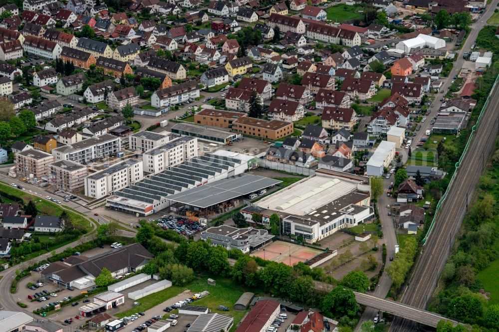 Aerial image Kenzingen - Mixing of residential and commercial settlements Industriestrasse - Breitenfeldstrasse in Kenzingen in the state Baden-Wuerttemberg, Germany