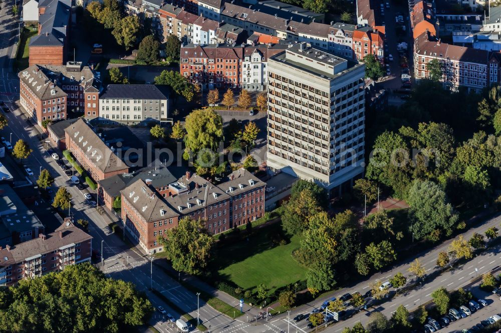 Kiel from the bird's eye view: Mixing of residential and commercial settlements on Max Rubner -Institut on street Hermann-Weigmann-Strasse in Kiel in the state Schleswig-Holstein, Germany