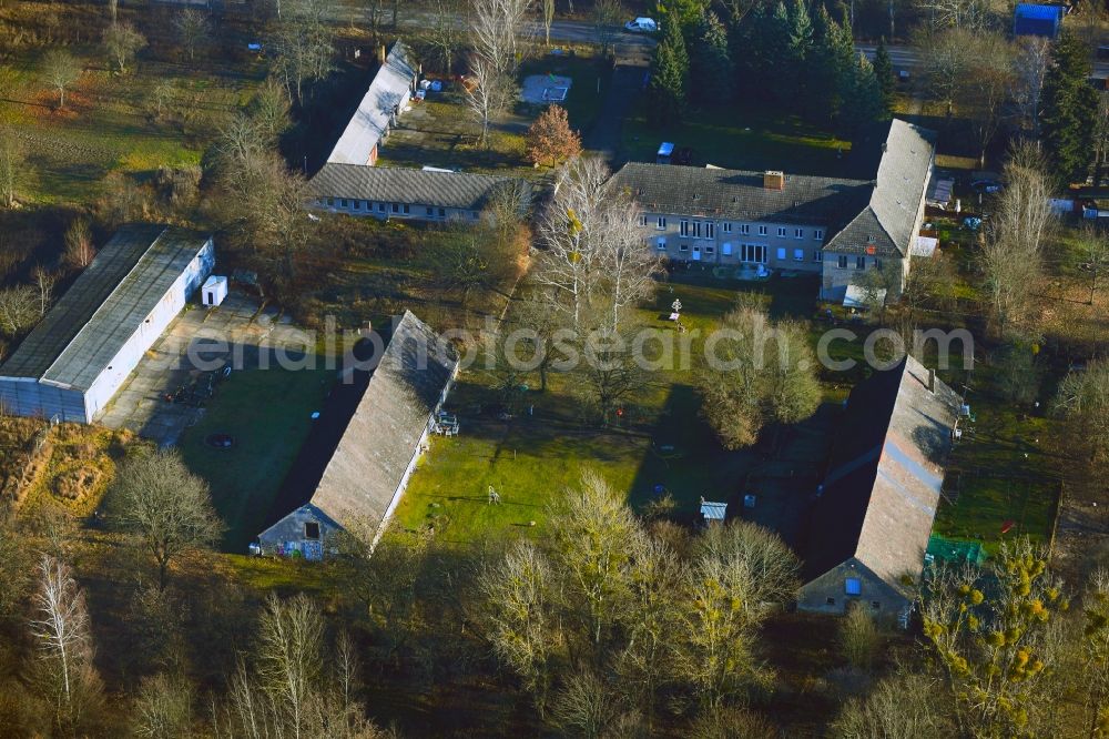 Aerial image Bernau - Mixing of residential and commercial settlements Helmut-Schmidt-Allee corner Schoenower Chaussee in the district Schoenow in Bernau in the state Brandenburg, Germany