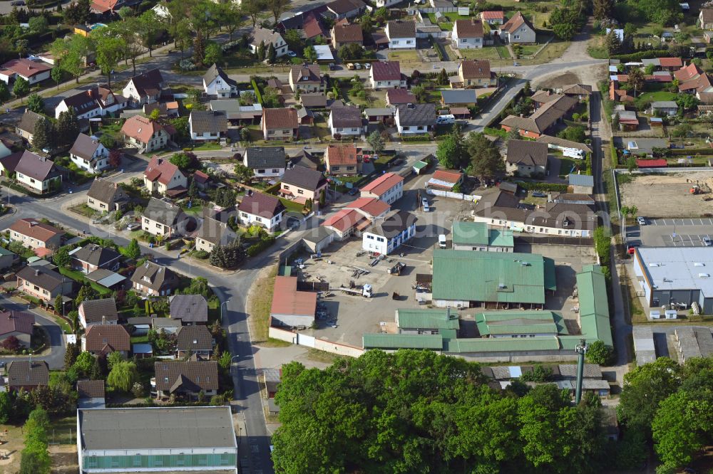 Aerial image Wittstock/Dosse - Mixing of residential and commercial settlements on street Am Neuen Weg in the district Sudrowshof in Wittstock/Dosse in the state Brandenburg, Germany