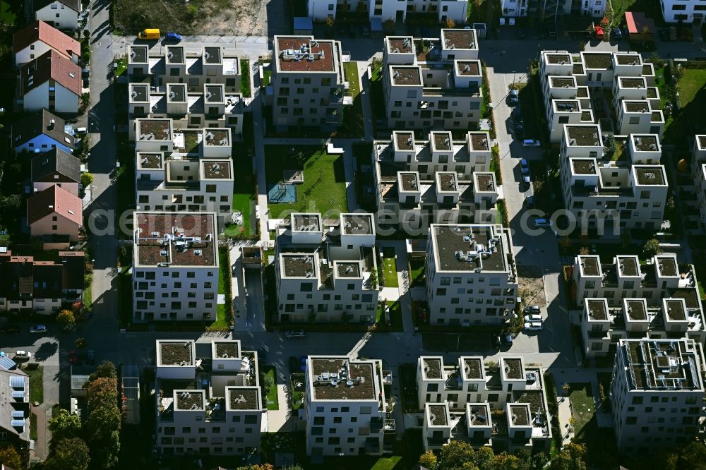 Mannheim from above - Residential area construction site multi-family houses at the HOMERUN TURLEY on the premises of the former US-baracks in the district Neckarstadt-Ost in Mannheim in the state Baden-Wurttemberg, Germany