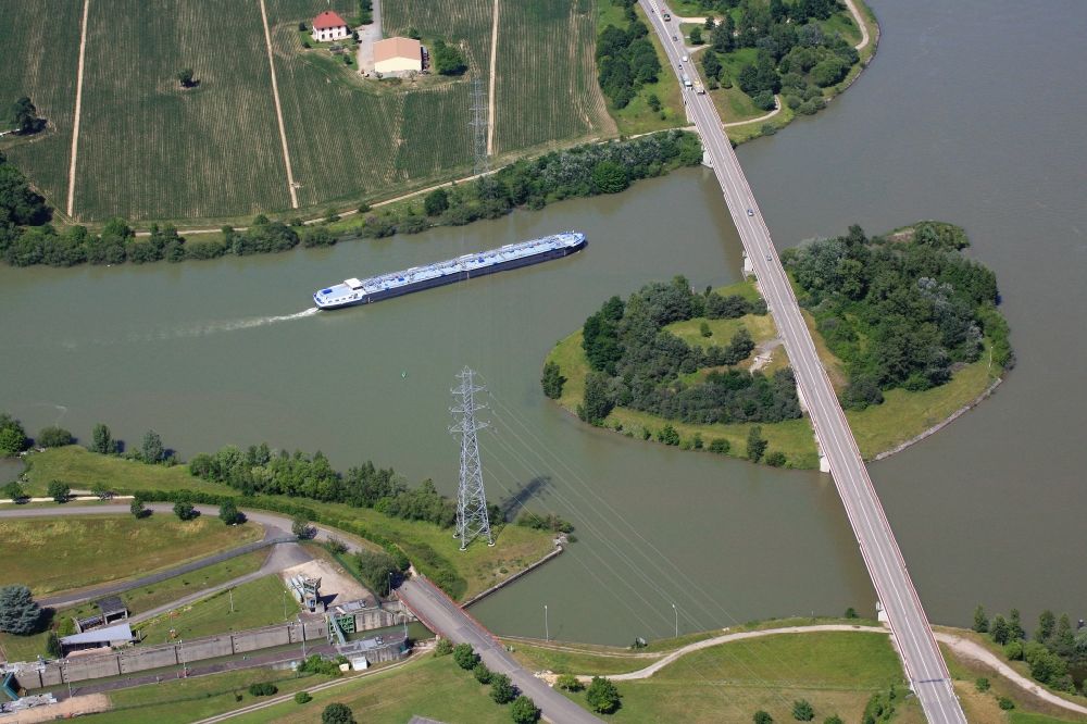 Aerial photograph Niffer - Mouth of the Rhine - Rhone - channel in the Rhine at Niffer in France