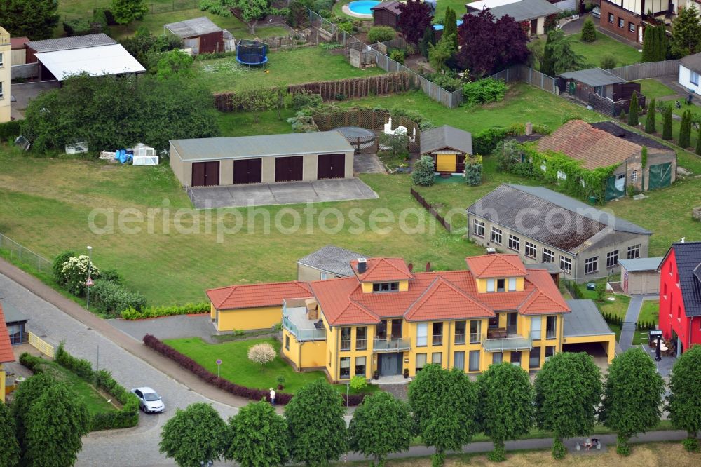 Aerial photograph Wittenberge - Modern terraced house - two family house on the harbor in Wittenberg in Brandenburg