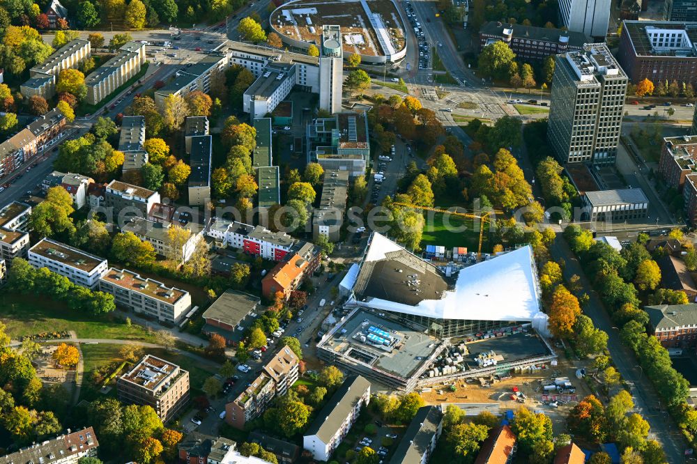 Hamburg from the bird's eye view: Construction site for modernization, renovation and conversion of the indoor swimming pool Alster-Schwimmhalle on street Ifflandstrasse - Sechslingspforte in the district Hohenfelde in Hamburg, Germany