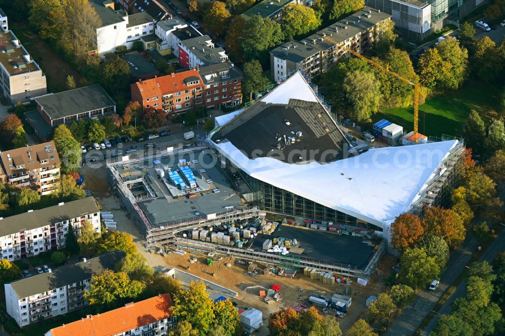 Hamburg from above - Construction site for modernization, renovation and conversion of the indoor swimming pool Alster-Schwimmhalle on street Ifflandstrasse - Sechslingspforte in the district Hohenfelde in Hamburg, Germany