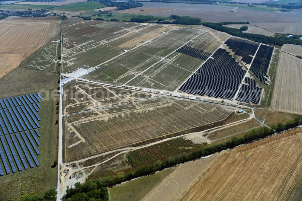 Aerial photograph Willmersdorf - Construction site and assembly work for solar park and solar power plant Solarpark Weesow-Willmersdorf in Willmersdorf in the state Brandenburg, Germany