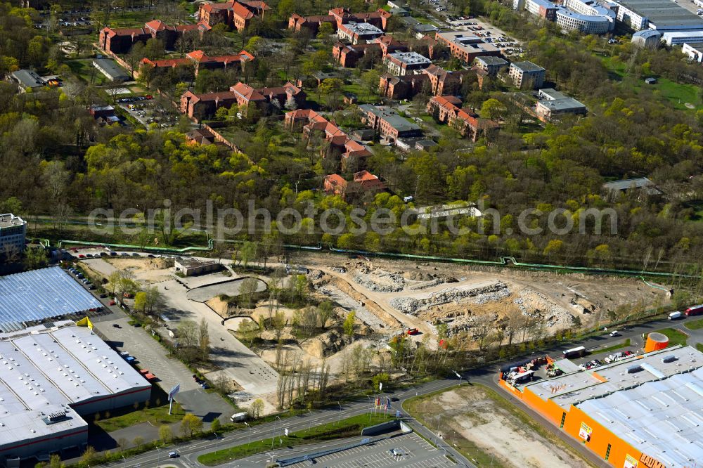 Berlin from the bird's eye view: Motocross race track with demolition area of a warehouse on Rhinstrasse in the district Lichtenberg in Berlin, Germany