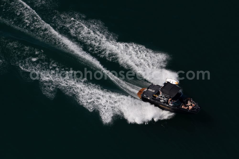 Aerial photograph Bodman - Motorboat - speedboat in motion on Bodensee in Bodman at Bodensee in the state Baden-Wuerttemberg, Germany