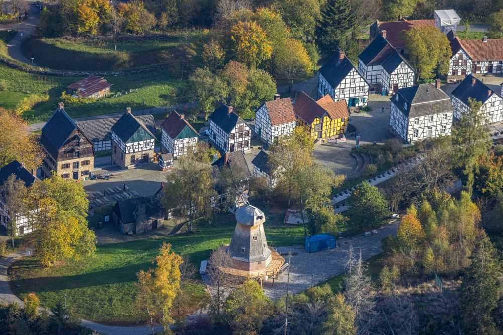 Aerial photograph Hagen - Museum building ensemble with craft buildings and watermill on Maeckingerbach in the district Dahl in Hagen at Ruhrgebiet in the state North Rhine-Westphalia, Germany