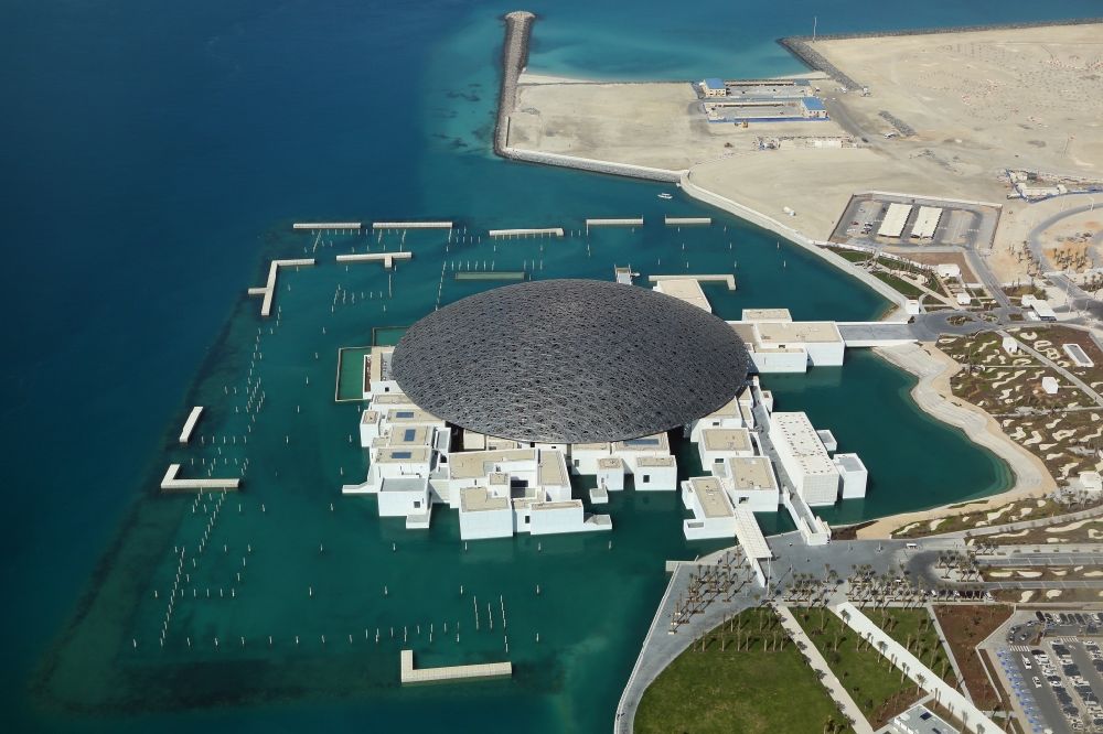 Aerial image Abu Dhabi - Museum building ensemble Louvre Abu Dhabi with the giant dome on the Saadiyat Island in Abu Dhabi in United Arab Emirates