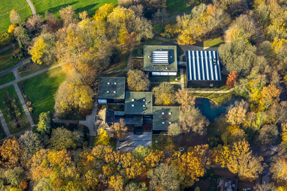 Aerial photograph Bottrop - Museum building ensemble of Museumsverein Josef Albers Museum Quadrat e.V. Im Stadtgarten in the district Stadtmitte in Bottrop in the state North Rhine-Westphalia, Germany