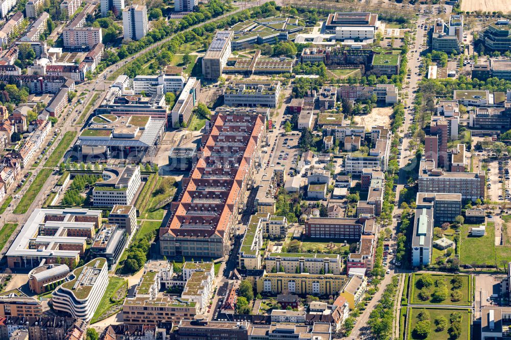 Aerial photograph Karlsruhe - Museum building ensemble ZKM | Zentrum fuer Kunst and Medien in the district Suedweststadt in Karlsruhe in the state Baden-Wuerttemberg, Germany