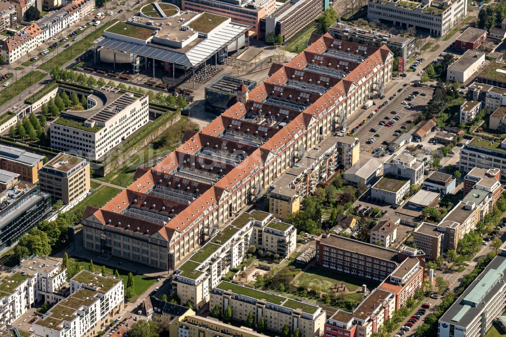 Aerial image Karlsruhe - Museum building ensemble ZKM | Zentrum fuer Kunst and Medien in the district Suedweststadt in Karlsruhe in the state Baden-Wuerttemberg, Germany