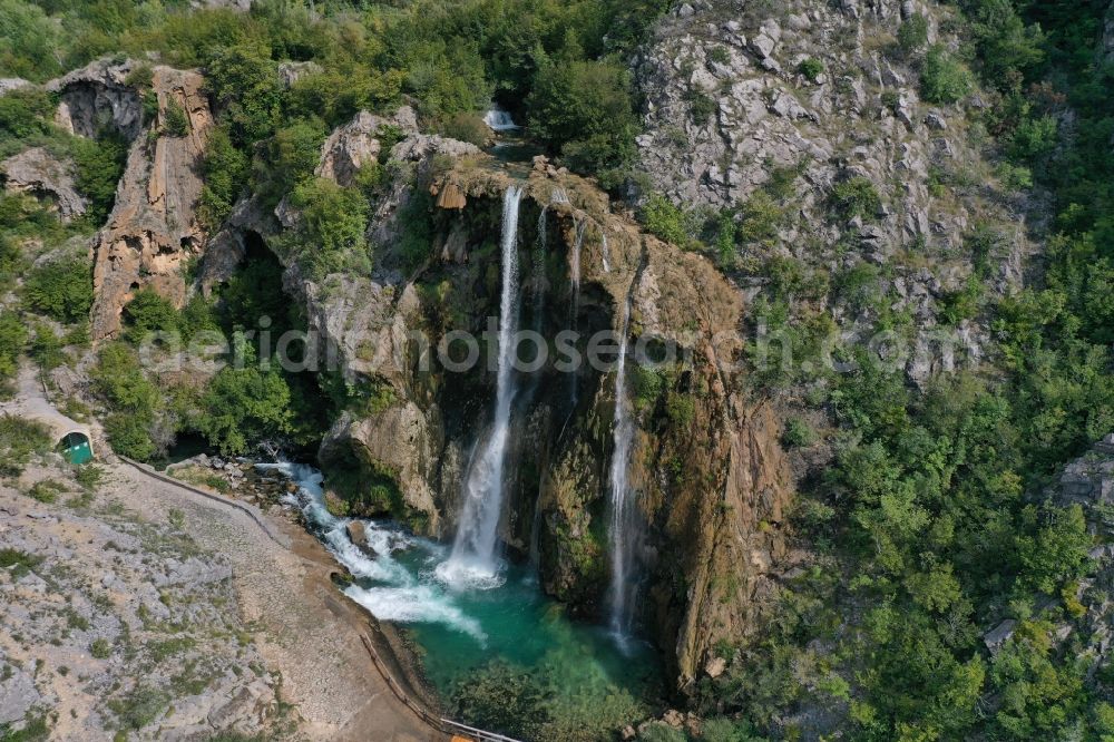 Aerial photograph Kovacic - Natural spectacle of the waterfall in the rocky landscape on Krka in Kovacic in Sibensko-kninska zupanija, Croatia