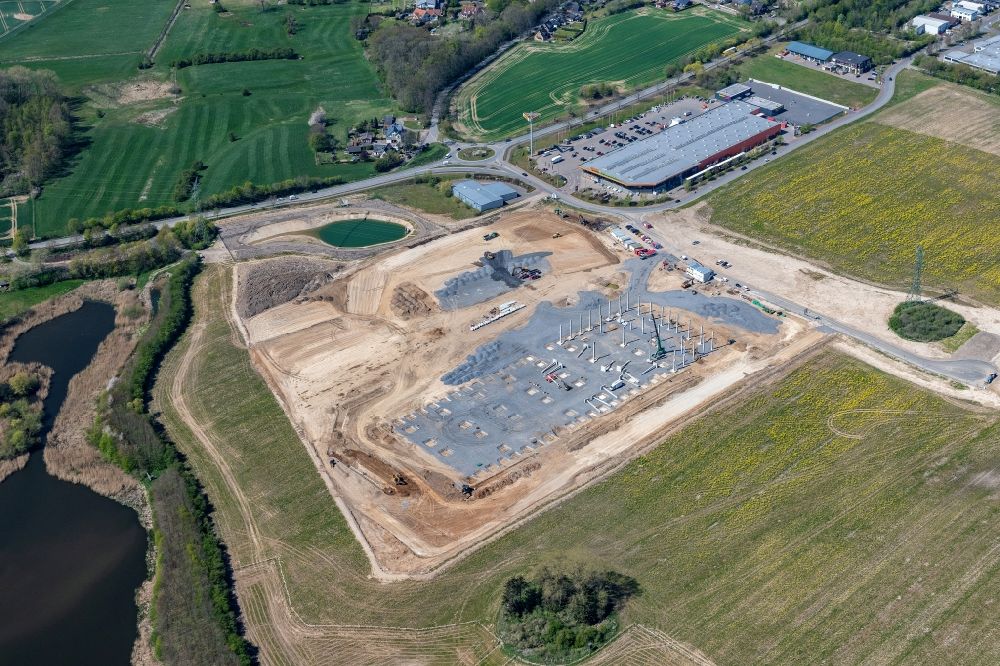 Aerial photograph Bad Oldesloe - Construction site for the new construction of an Amazon distribution center in the industrial area Teichkoppel in Bad Oldesloe in the state of Schleswig-Holstein, Germany