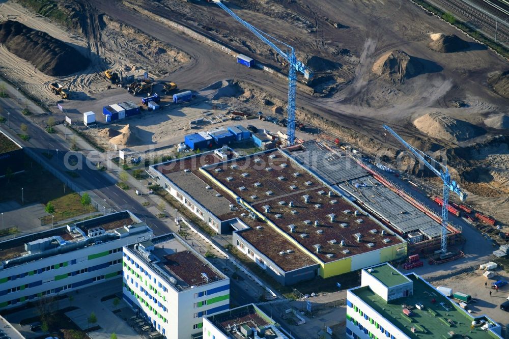Aerial photograph Berlin - Construction site of the function and archive building UB-Magazin - Speicherbibliothek and Universitaetsarchiv on Wagner-Regeny-Strasse in the district Adlershof in Berlin, Germany