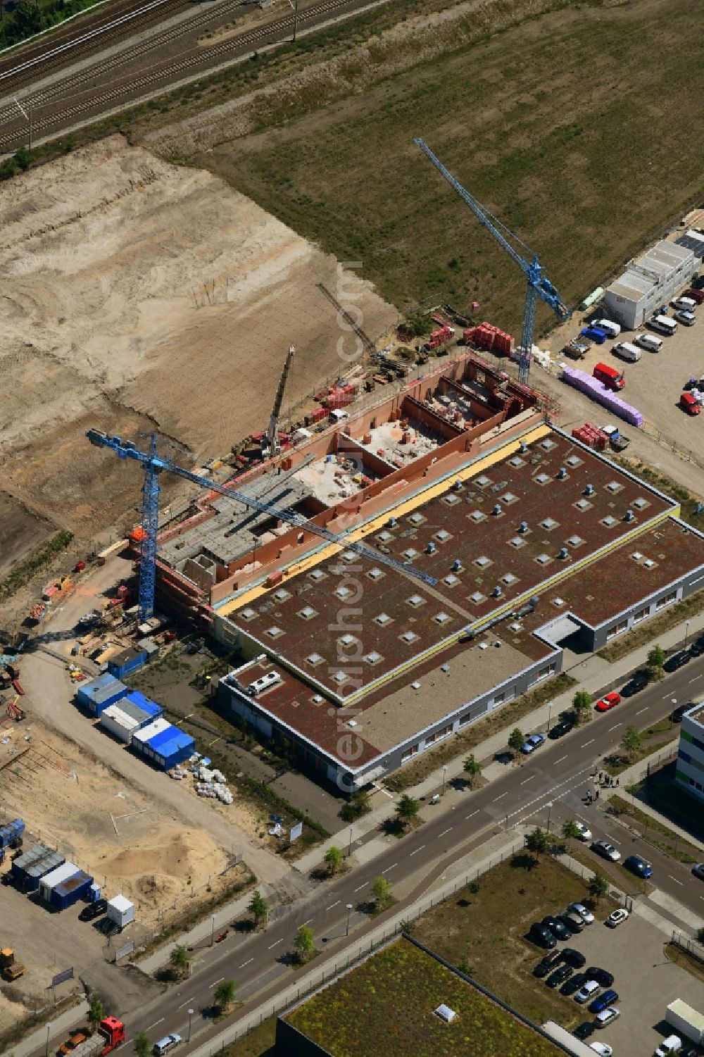 Aerial image Berlin - Construction site of the function and archive building UB-Magazin - Speicherbibliothek and Universitaetsarchiv on Wagner-Regeny-Strasse in the district Adlershof in Berlin, Germany
