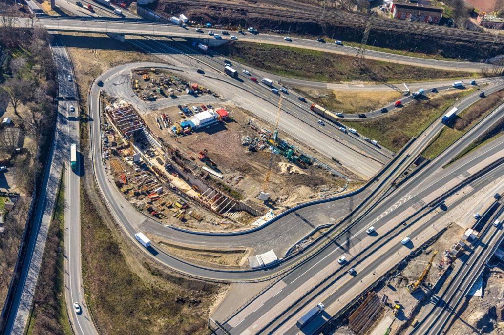 Aerial photograph Herne - Aerial view of the motorway junction Herne with construction site for the new routing in the course of the motorway tunnel construction at the junction Herne of the BAB 42 - 43 Tunnel Baukau in Herne in the federal state North Rhine-Westphalia, Germany.