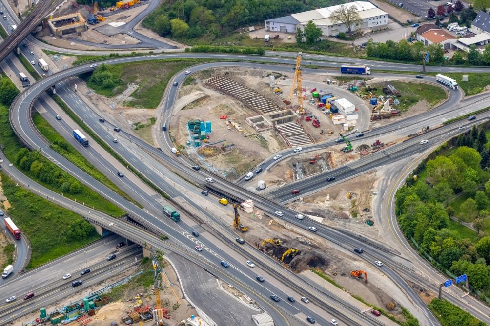 Herne from the bird's eye view: Motorway junction Herne with construction site for the new routing in the course of the motorway tunnel construction at the junction Herne of the BAB 42 - 43 Tunnel Baukau in Herne in the federal state North Rhine-Westphalia, Germany