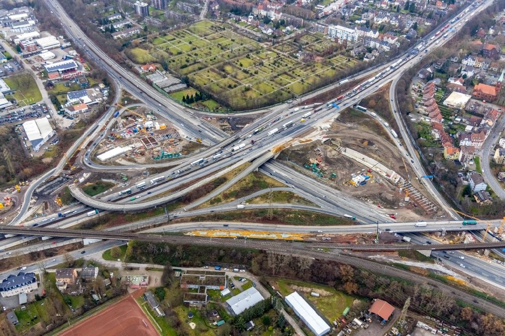 Herne from above - Construction site for the new construction of the route in the course of the motorway tunnel construction at the Herne motorway junction of the BAB 42 - 43 Tunnel Baukau in Herne in the state North Rhine-Westphalia, Germany