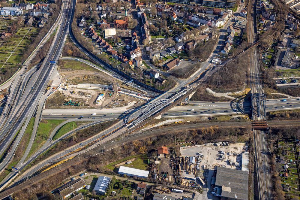 Herne from the bird's eye view: Motorway junction Herne with construction site for the new routing in the course of the motorway tunnel construction at the junction Herne of the BAB 42 - 43 Tunnel Baukau in Herne in the federal state North Rhine-Westphalia, Germany.