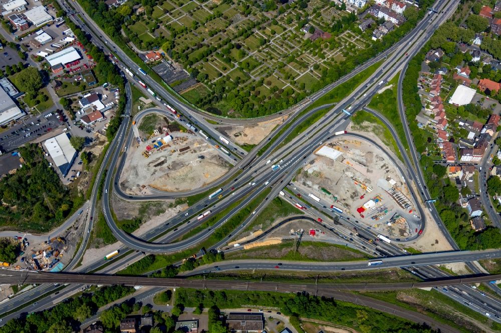 Aerial photograph Herne - Construction site for the new construction of the route in the course of the motorway tunnel at Kreuz Herne on the BAB 42 - 43 Tunnel Baukau in Herne in the state North Rhine-Westphalia, Germany