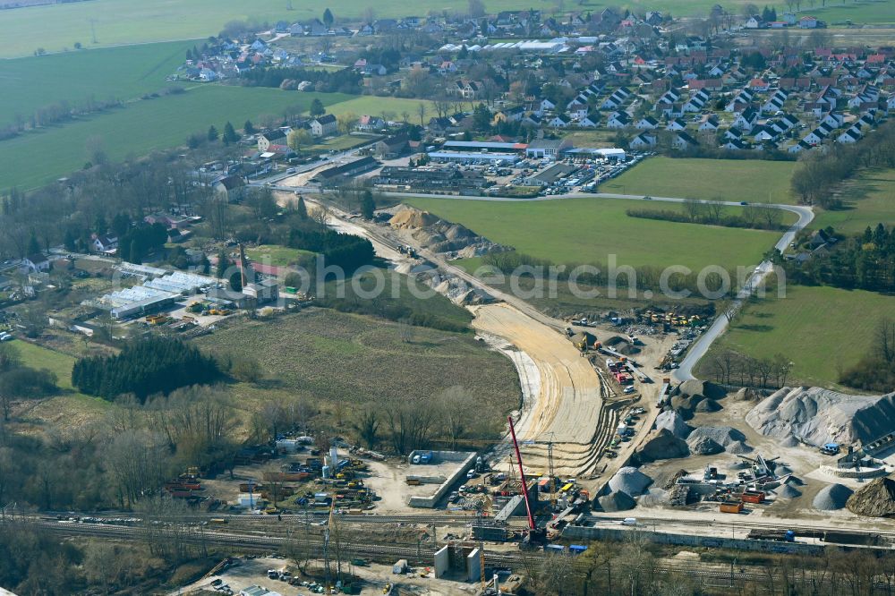 Aerial image Zossen - Construction site for the new construction and assembly of the railway bridge structure for the route of the railway tracks and tunnel construction. New passenger tunnel to the train station on Stubenrauchstrasse in Zossen in the state Brandenburg, Germany