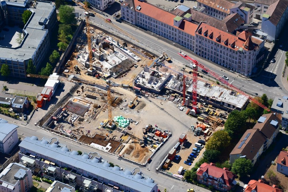 Lörrach from the bird's eye view: New construction site of the administrative building of the state authority of the district office on the site Weberei Conrad on Brombacher Strasse - Bergstrasse in Loerrach in the state Baden-Wuerttemberg, Germany